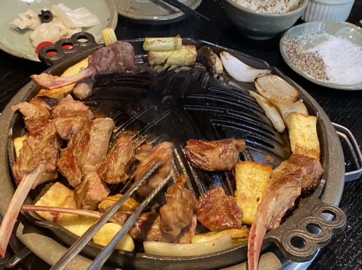  압구정맛집) 높은 퀄리티의 양갈비와 마늘밥이 맛있는 미방 압구정역점