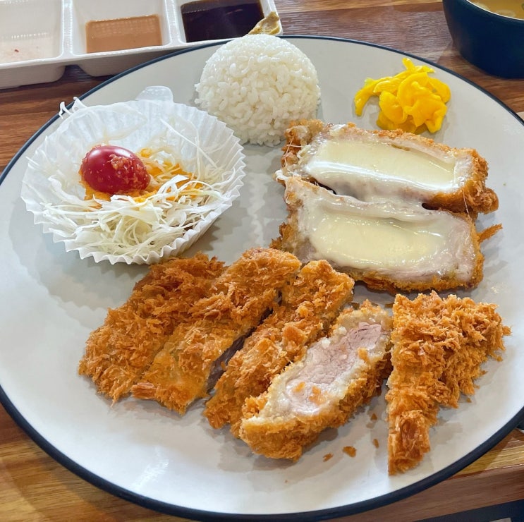  경기도 [용인/양지] 치즈 가득 고퀄리티 돈가스 "우아한"