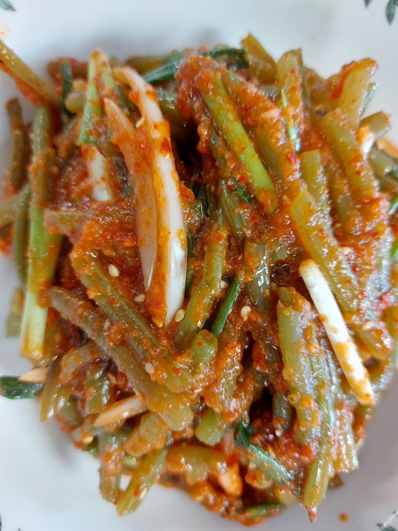 여름제철 고구마줄기김치 담그는법, 엄마손 집반찬 전라도식 고구마순무침 요리 효능 간단 레시피 : 네이버 블로그 여름제철 고구마줄기김치 담그는법, 엄마손 집반찬 전라도식 고구마순무침 요리 효능 간단 레시피 : 네이버 블로그