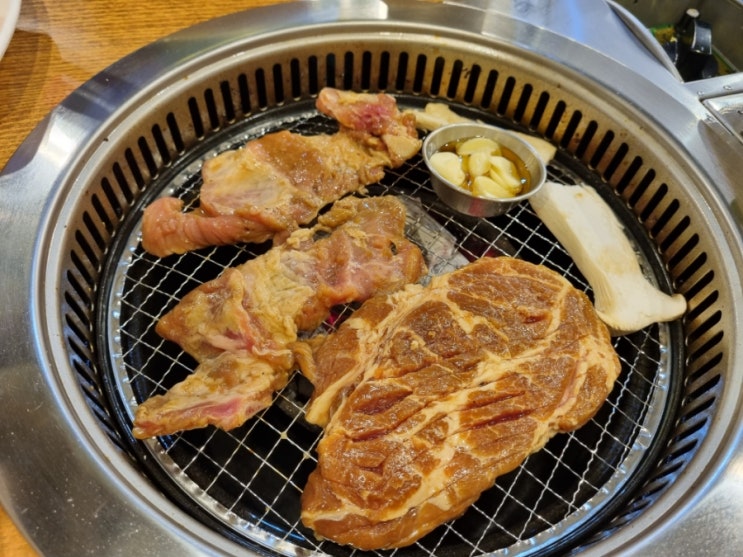 트리플스트리트 맛집, 송도 고깃집은 역시 갈비연구소 삼삼갈비