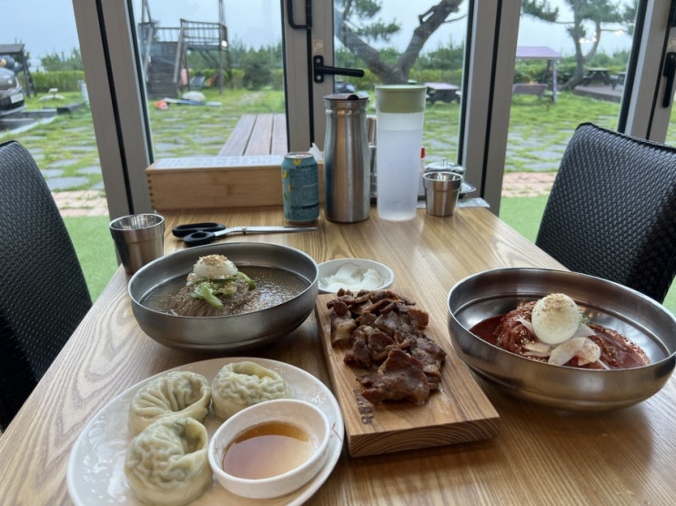  [강릉사천맛집] 강릉여행과 함께 하는 강릉 맛집인 육쌈냉면 체인점 더울때 냉면을 시키면 고기가나오는 고기맛집