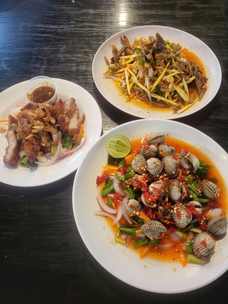   치앙마이 님만 해민 맛집 매운 블루크랩 샐러드 ยำปูม้าเจ็ดยอดสาขาเชียงใหม่-เจ้าของแบรนด์ 커무텃 쏨땀