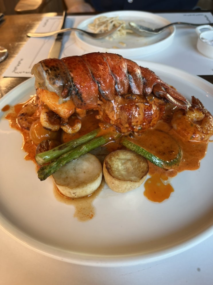  잠실 석촌호수뷰 맛집 - 소개팅 & 기념일에 방문하기 좋은 “러반로제 레스토랑" 내돈내산 리얼후기 !!!