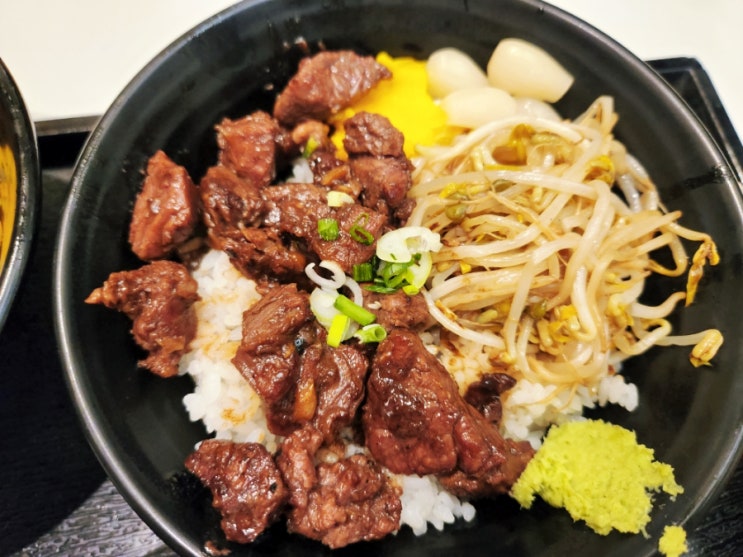  건대 스타시티 맛집 홍대개미의 시그니처 메뉴 큐브 스테이크덮밥
