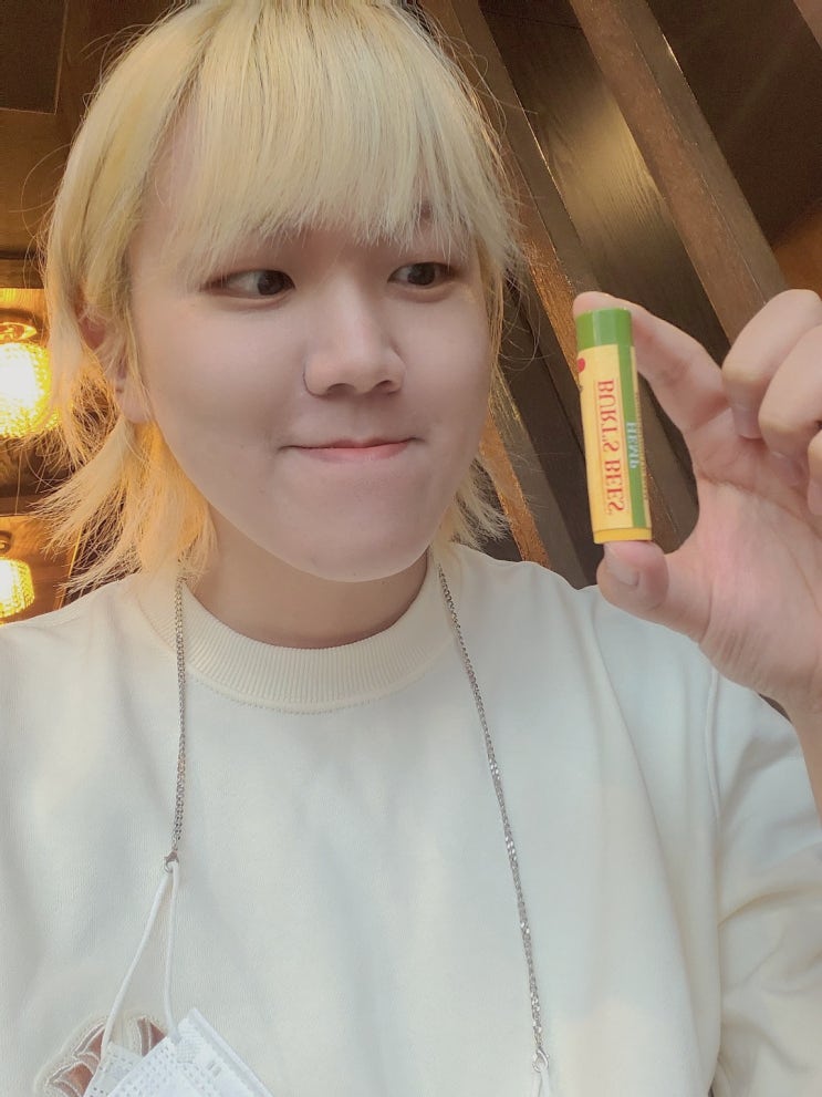  버츠비 헴프 핸드크림&립밤 월영당 서울에서 받았어요!