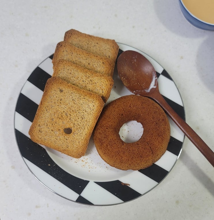 MISURA 도넛 OR 토스트 후기
