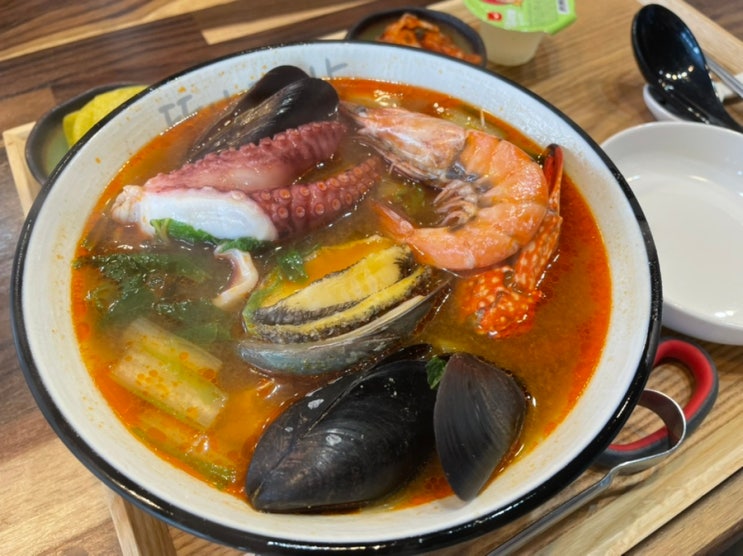  해물가득 해물라면 맛집 뚜비뚜밥 : 애월맛집