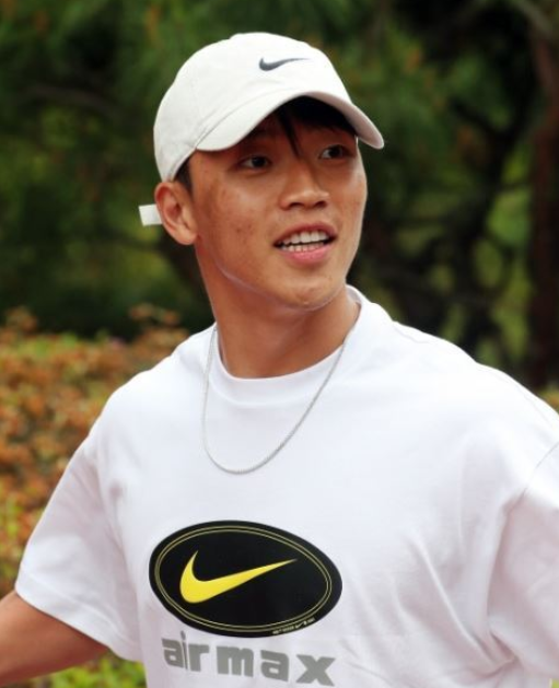 황희찬 연봉 프로필 군대 여자친구 황희찬 연봉 프로필 군대 여자친구