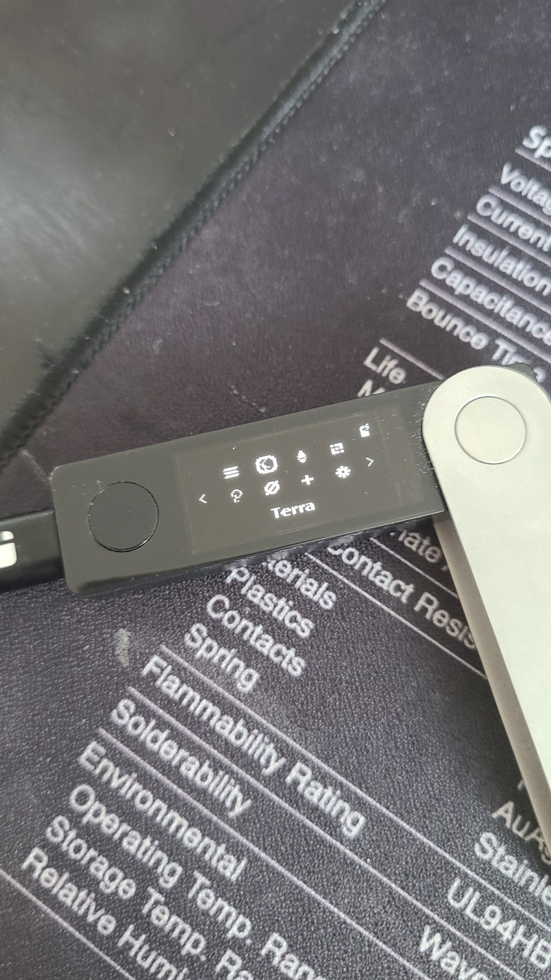 렛저나노(Ledger) 구입방법과 사용법, 할인코드까지 정리해봄 : 네이버 블로그