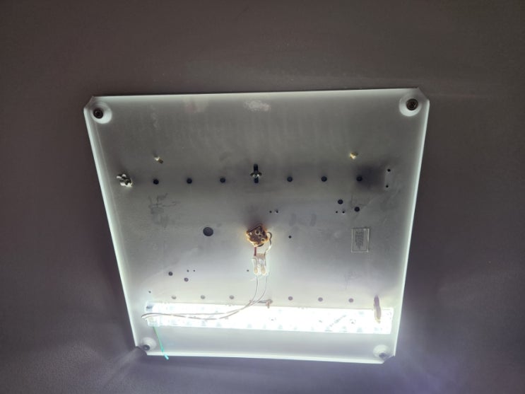 [DIY]오래된 LED 리폼램프 교체하기!