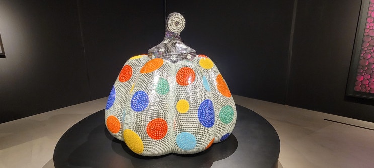  쿠사마 야요이 YAYOI KUSAMA _ 글로벌세아그룹 S2A갤러리 개관전
