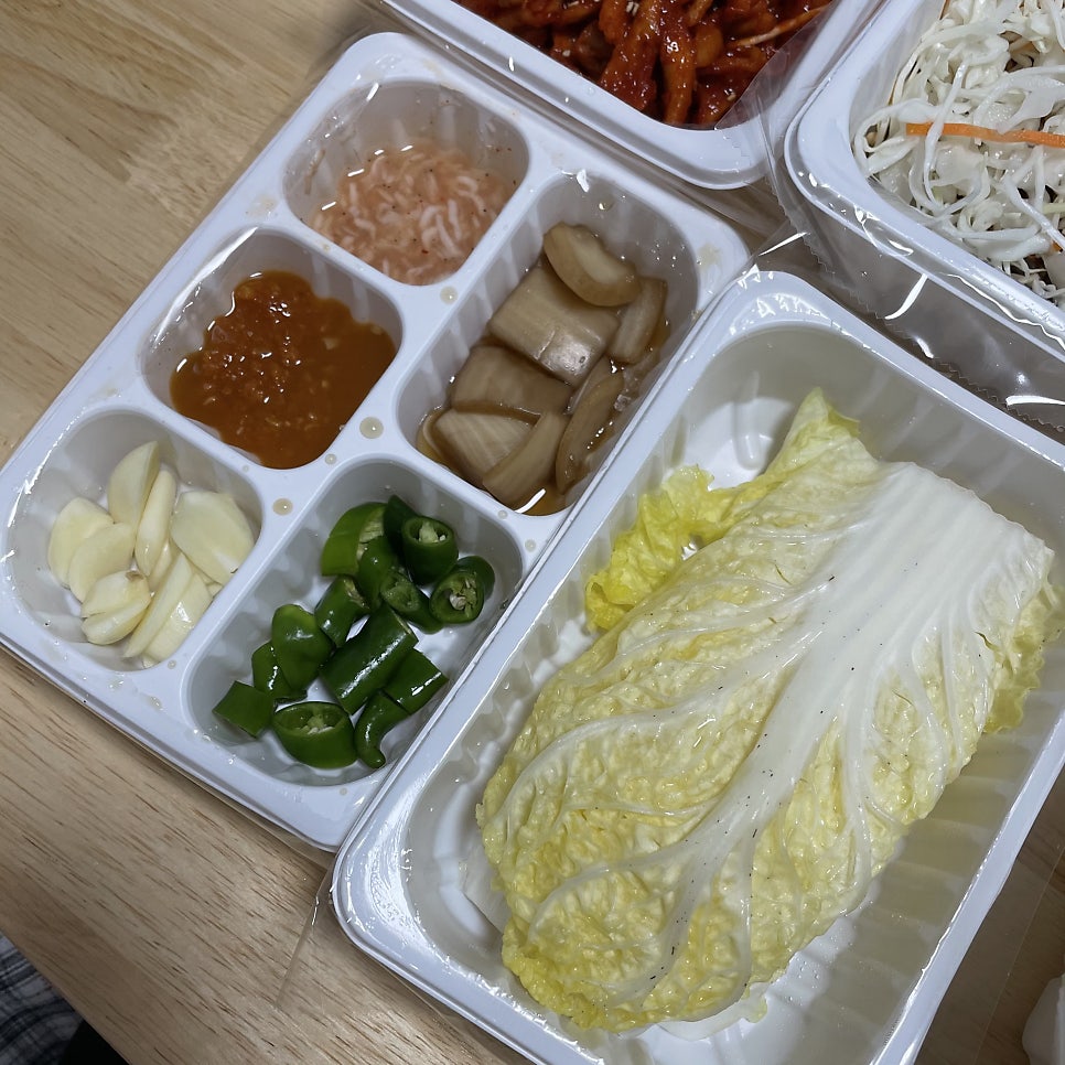돈통마늘보쌈 이천하이닉스점 사진 2