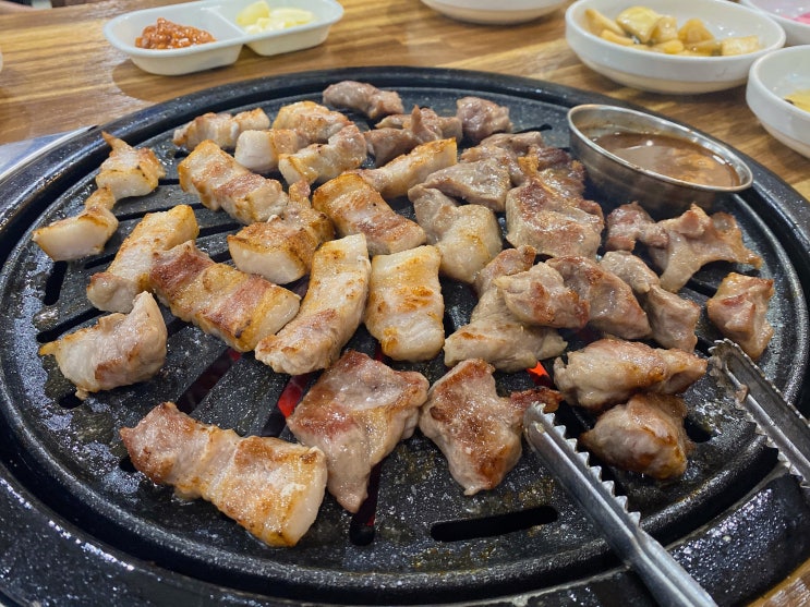 영광 법성포 맛집 - 뒷고기가 인상적이였던 "숯불구이삼겹살"