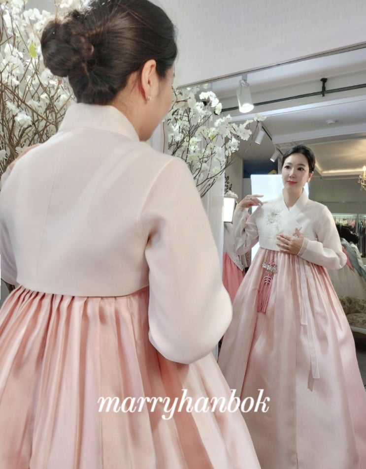  따끈따끈한 마리 혼주 한복 신상 촬영 후기! [강동구하남한복대여]~^^