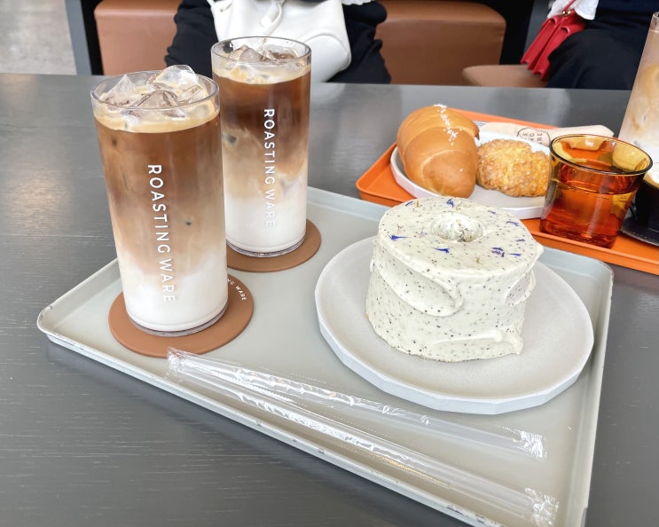 진주대형카페 로스팅웨어 진주핫플 베이커리 맛집 진주대형카페 로스팅웨어 진주핫플 베이커리 맛집