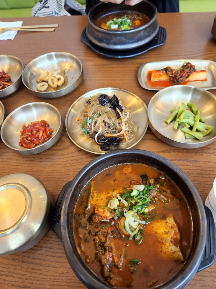  공주 월송동 생선구이  /참숯제육구이/ 뚝배기갈치조림 맛집"곰골"  곰골식당2호점