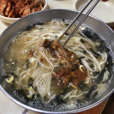  저렴하고 푸짐한 울진시장 맛집 #칼국수식당