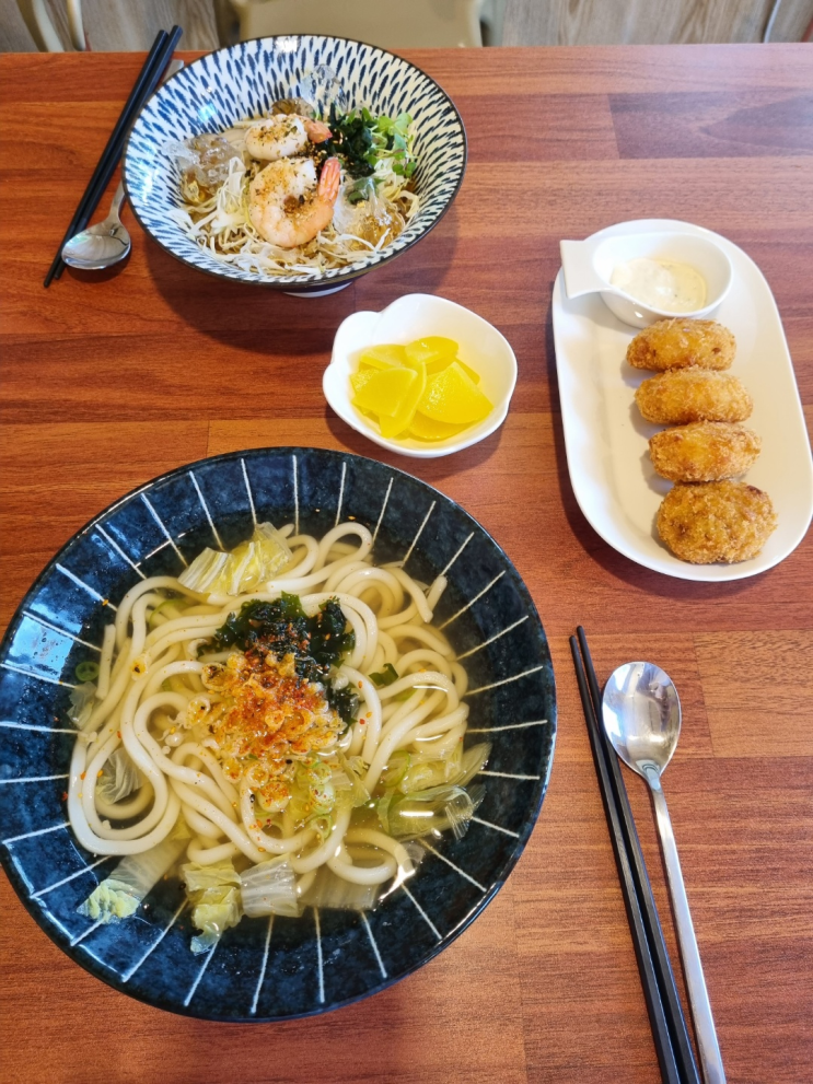  그냥 우동 : 제주 애월 올레길 16코스 숨은 우동 맛집 (냉우동 강추)