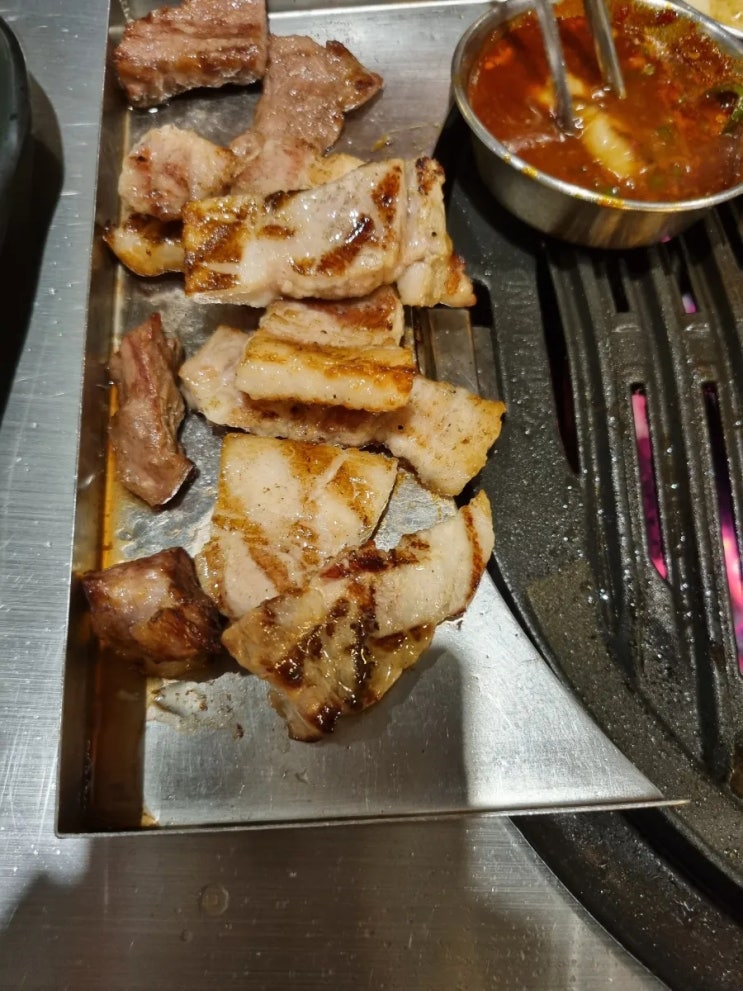 역삼역고기집 하몽하몽이베리코...살살 녹는 최상등급 베요타 흑돼지 역삼역고기집 하몽하몽이베리코...살살 녹는 최상등급 베요타 흑돼지