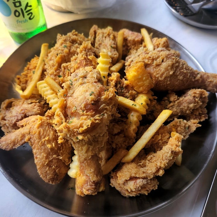 [서울/답십리,전농동]분위기깡패! 치킨 맛은 더 깡패 ! 답십리의   숨겨진 핫플레이스 " 데이디너 "