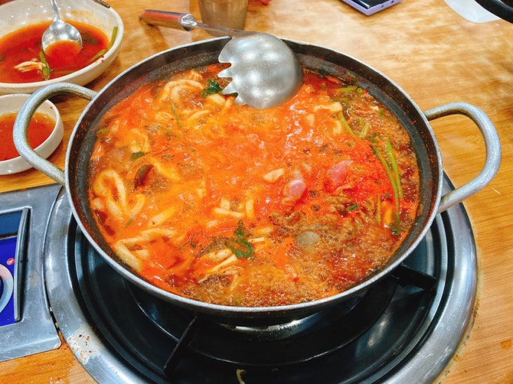  칼칼한 칼국수 먹고 싶을 때마다 오는 곳, 봉덕칼국수 솔직후기