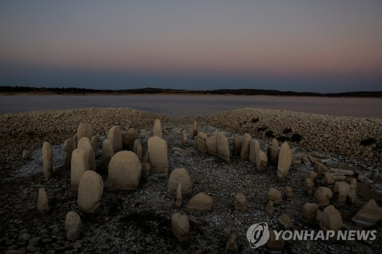메마른 강바닥서 뜻밖의 선물이…네로 황제 다리 등 유적 드러나(종합) 메마른 강바닥서 뜻밖의 선물이…네로 황제 다리 등 유적 드러나(종합)