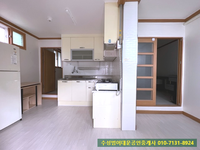  만촌동주택전세  만촌태왕리더스 아파트 뒷편 내부올수리 1층 쓰리룸전세