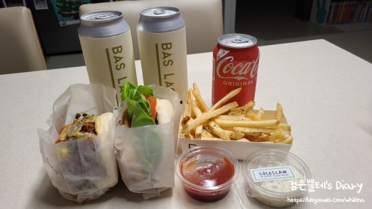 [잠실] 수제버거가 맛있는 집 바스버거(BAS Burger) 잠실점 - 스키피 치킨 버거 세트, 바스 버거, 바스 라거 후기