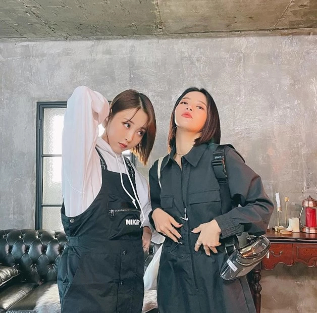 마마무 유닛 프로젝트 첫 주자는 솔라·문별, 데뷔 8년 만에 첫 경험 마마무+ 오는 30일 싱글 발표 마마무 유닛 프로젝트 첫 주자는 솔라·문별, 데뷔 8년 만에 첫 경험 마마무+ 오는 30일 싱글 발표