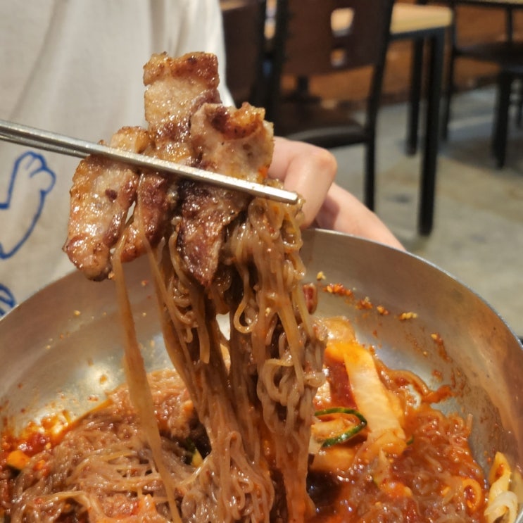  [울산/삼산] 꼬들목살이 있는 금돼지생고기