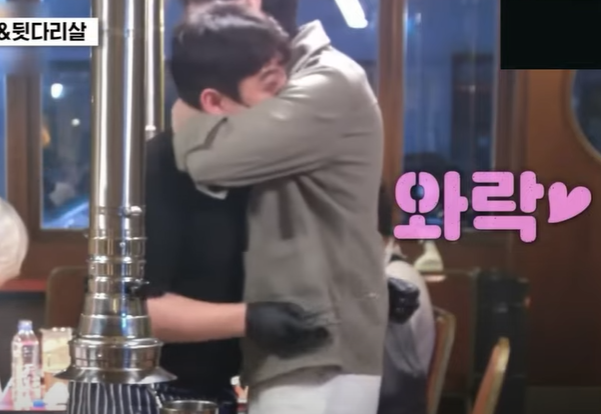 현재 줄 서는 식당 성훈과 비교되고 있는 남자배우... 분위기가 아예 다르네 현재 줄 서는 식당 성훈과 비교되고 있는 남자배우... 분위기가 아예 다르네