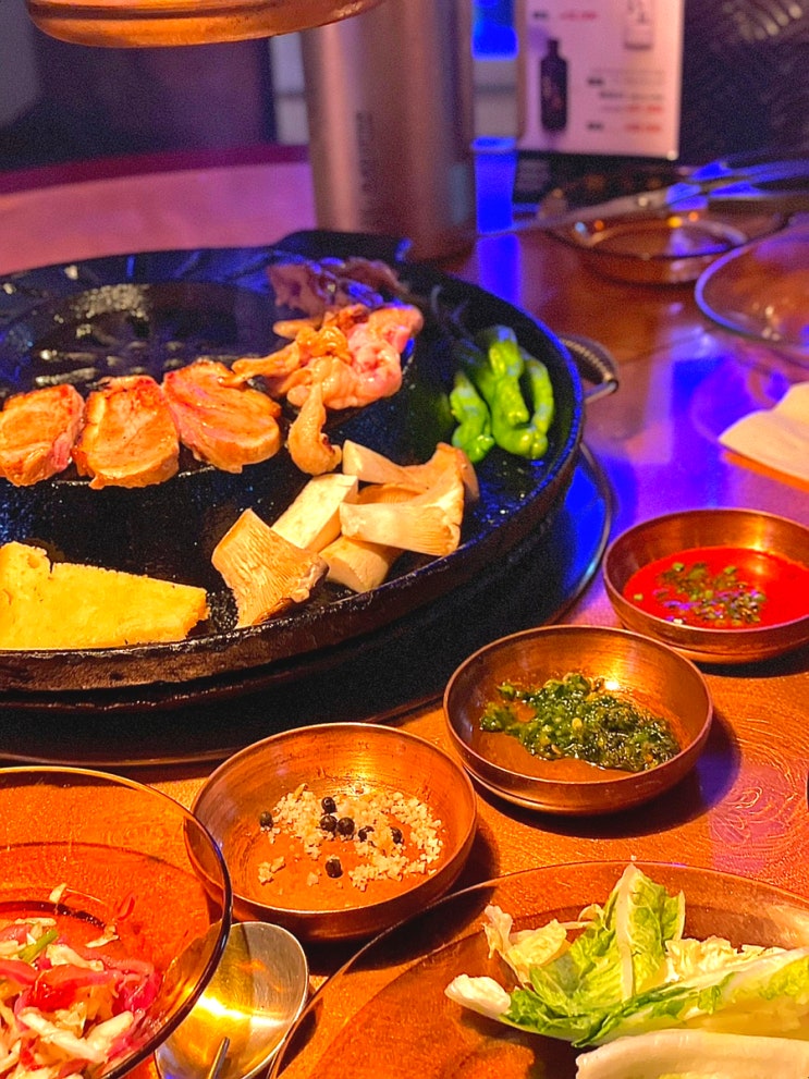  성수 맛집 | 색다른 오리 로스구이 맛보는 뚝도농원 (Feat. 줄서는 식당, 최자로드)
