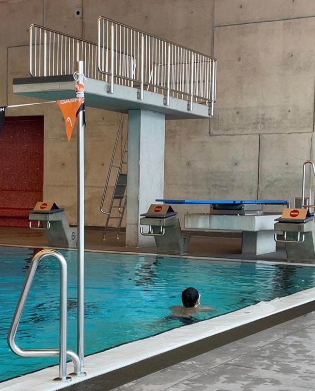 독일에서 수영 단계별로 배우기