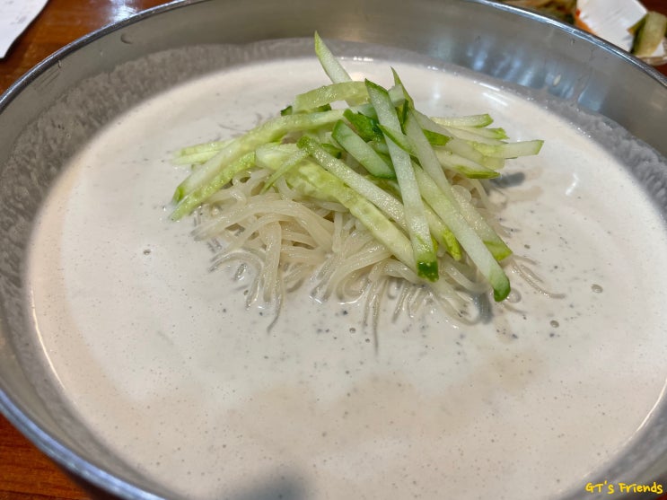  미금역 분당 두부, 콩국수가 생각나서 점심식사로 혼밥하고 왔네요