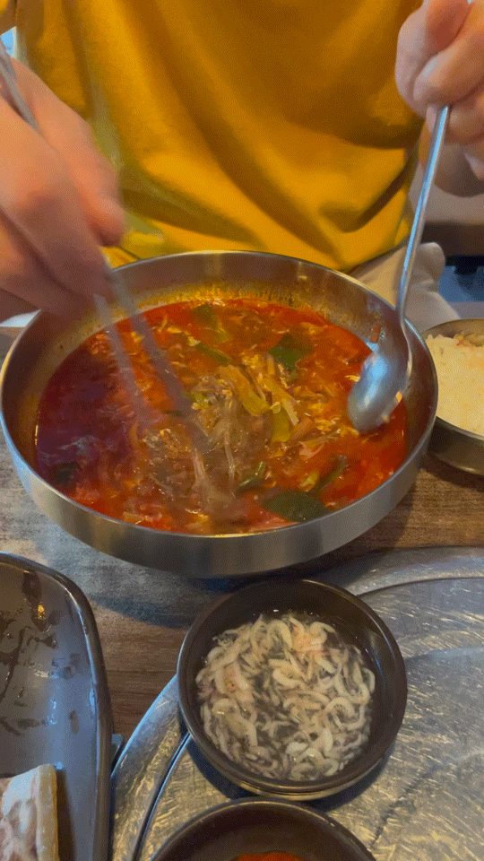  [맛집]개운한 맛이 매력적인 육개장 맛집 ‘담소소사골 순대•육개장’