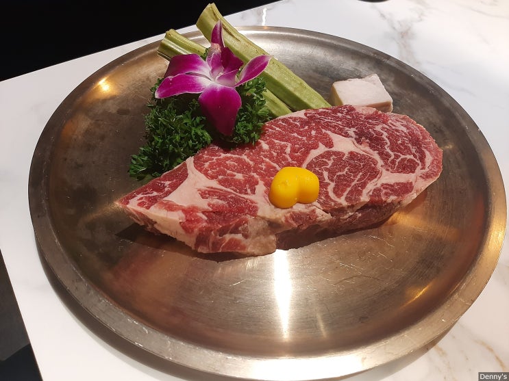  [호치민/1군] 소고기 최애 맛집 "청담육화점" - 젊은 느낌 회식 접대 추천 고급 한식당