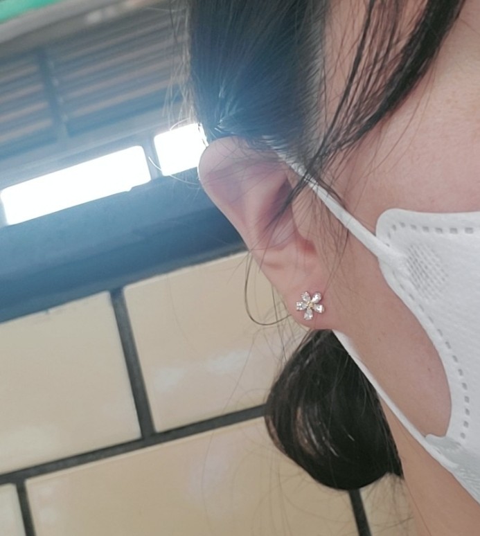  미니스피어싱 건대점에서 처음으로 귀뚫은 후기