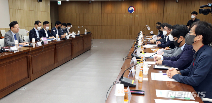 '수원 세모녀' 전국에 더 있다…복지사각, 최소 544만명 '수원 세모녀' 전국에 더 있다…복지사각, 최소 544만명