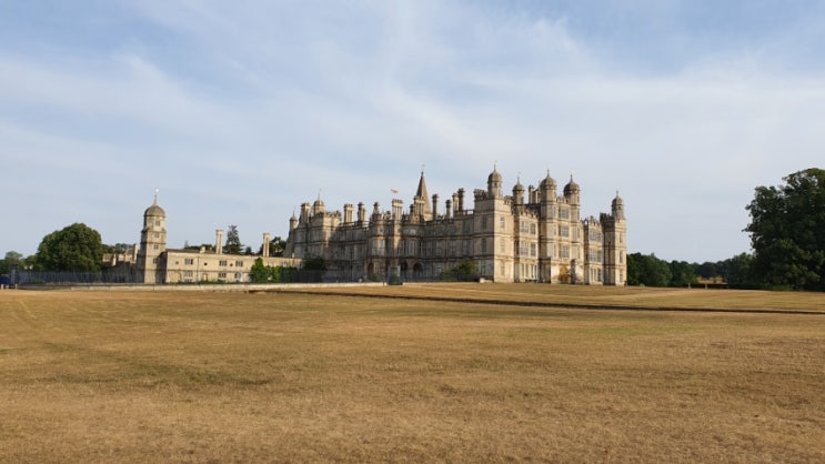  Castle in still