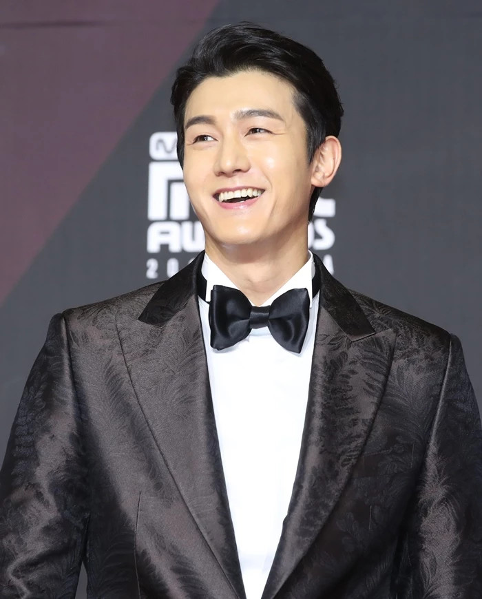 '나의 해방일지' 배우 이기우, 품절남 대열에 합류...오는 9월 제주도에서 결혼식 올려 '나의 해방일지' 배우 이기우, 품절남 대열에 합류...오는 9월 제주도에서 결혼식 올려