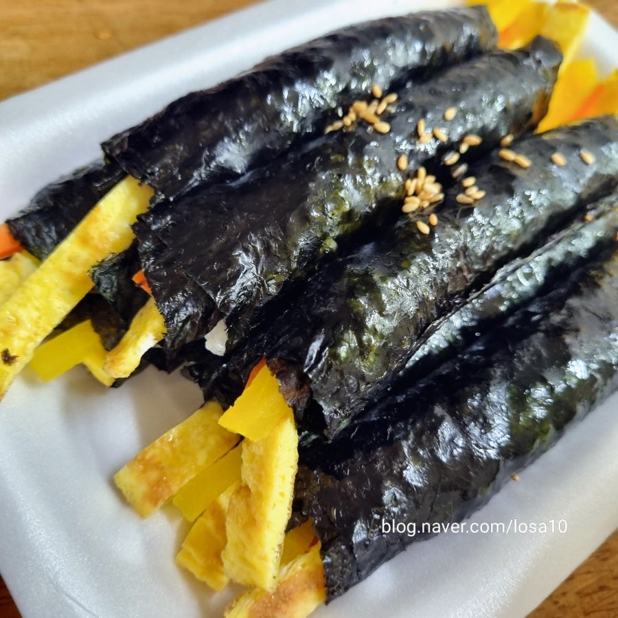 치킨마루 영통월드마크점 사진 1