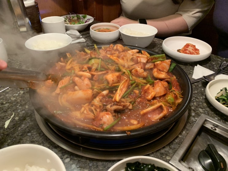  압구정 뱃고동 :: 볶음밥 먹는법, 압구정 맛집, 압구정 로데오 맛집, 웨이팅