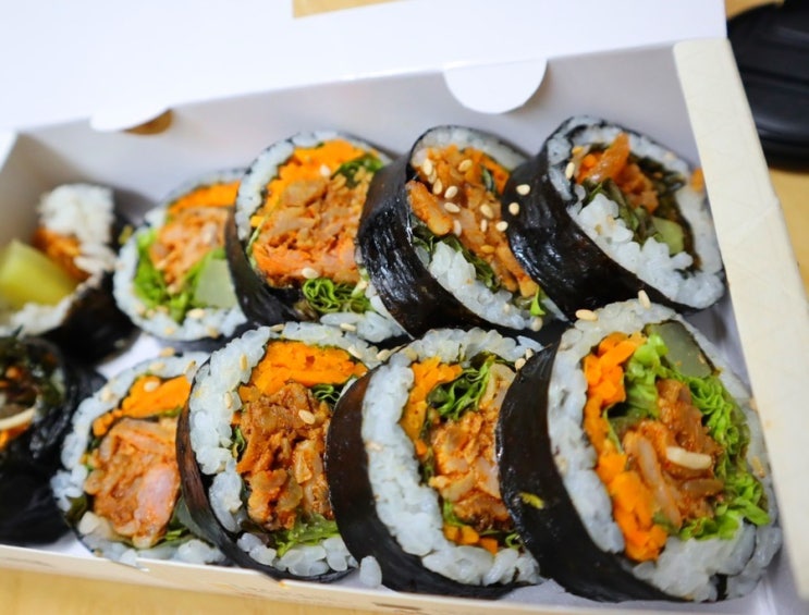  [광화문광장맛집] 바르다김선생 광화문점 비빔면, 갈비만두 추천