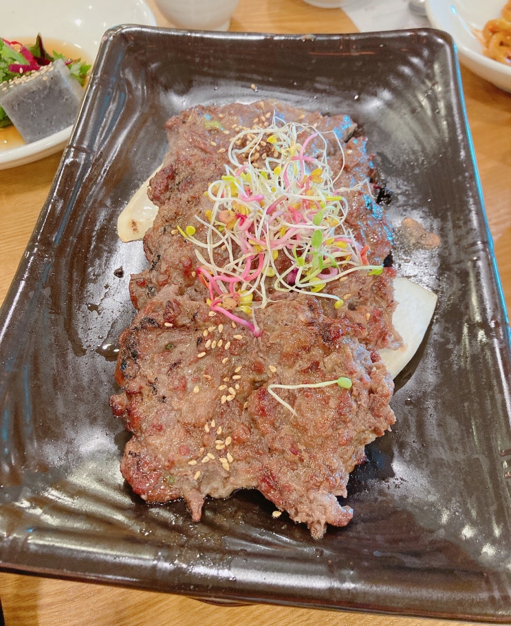   전남 담양군 한정식 대통밥 대한민국 3대 떡갈비 남도예담