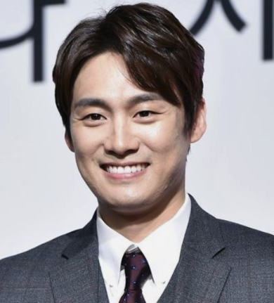  오상진 프로필 방송 활동 나이 데뷔 학력 결혼 부인 자녀 인스타