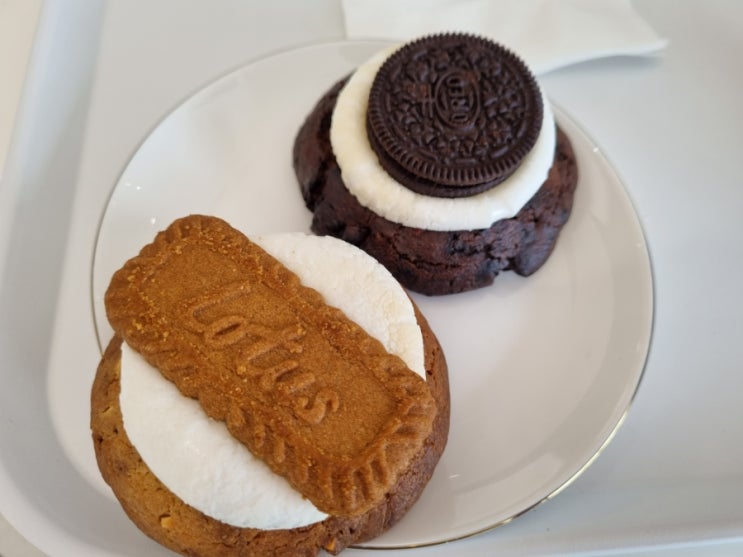  디아펠리즈 부산 암남동 카페 :) 송도해수욕장 브런치 맛집