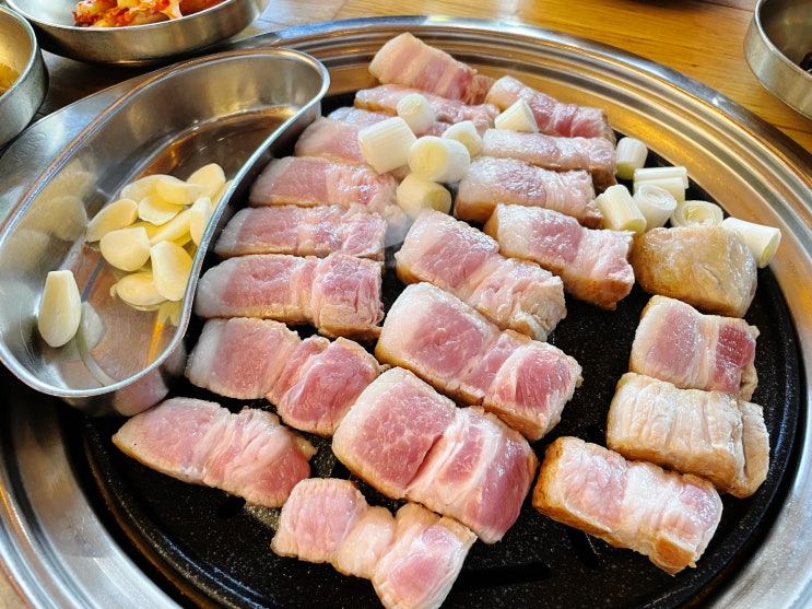 강남 숙성 삼겹살 맛집 돝고기560 연예인 맛집