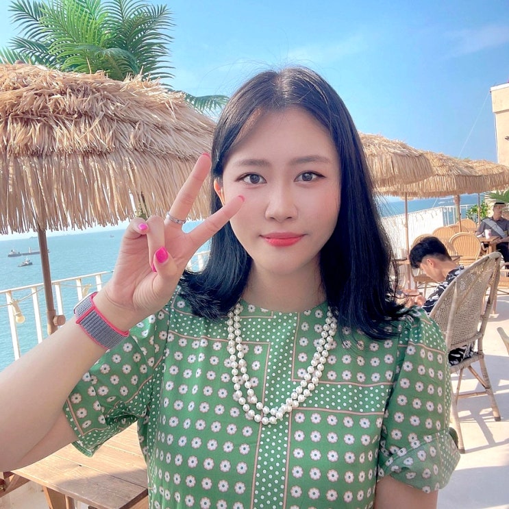  [부산냠냠]반짝이는 바다가 더 빛나는 휴향지 느낌의 인테리어카페 "흰여울비치"에서 인생샷 남기고 오세용!!