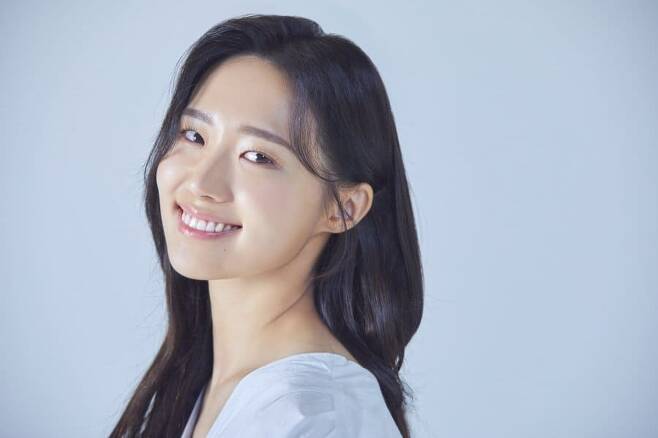 배우 박예니, 뉴욕대 조기 졸업하고 곧바로 하버드까지 간 천재 배우 '어쩌다 전원일기' 합류 배우 박예니, 뉴욕대 조기 졸업하고 곧바로 하버드까지 간 천재 배우 '어쩌다 전원일기' 합류