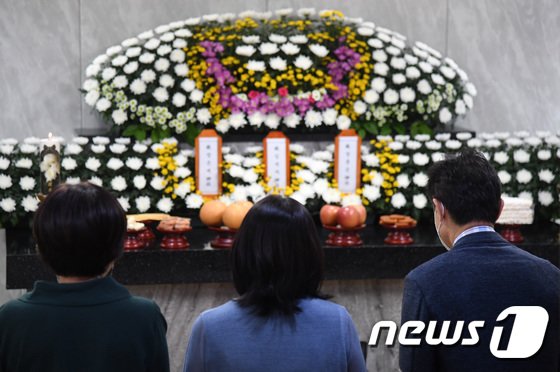 "공무원이 찾아가는 것도 싫어해요"…위기가정 찾기 "쉽지 않네" "공무원이 찾아가는 것도 싫어해요"…위기가정 찾기 "쉽지 않네"